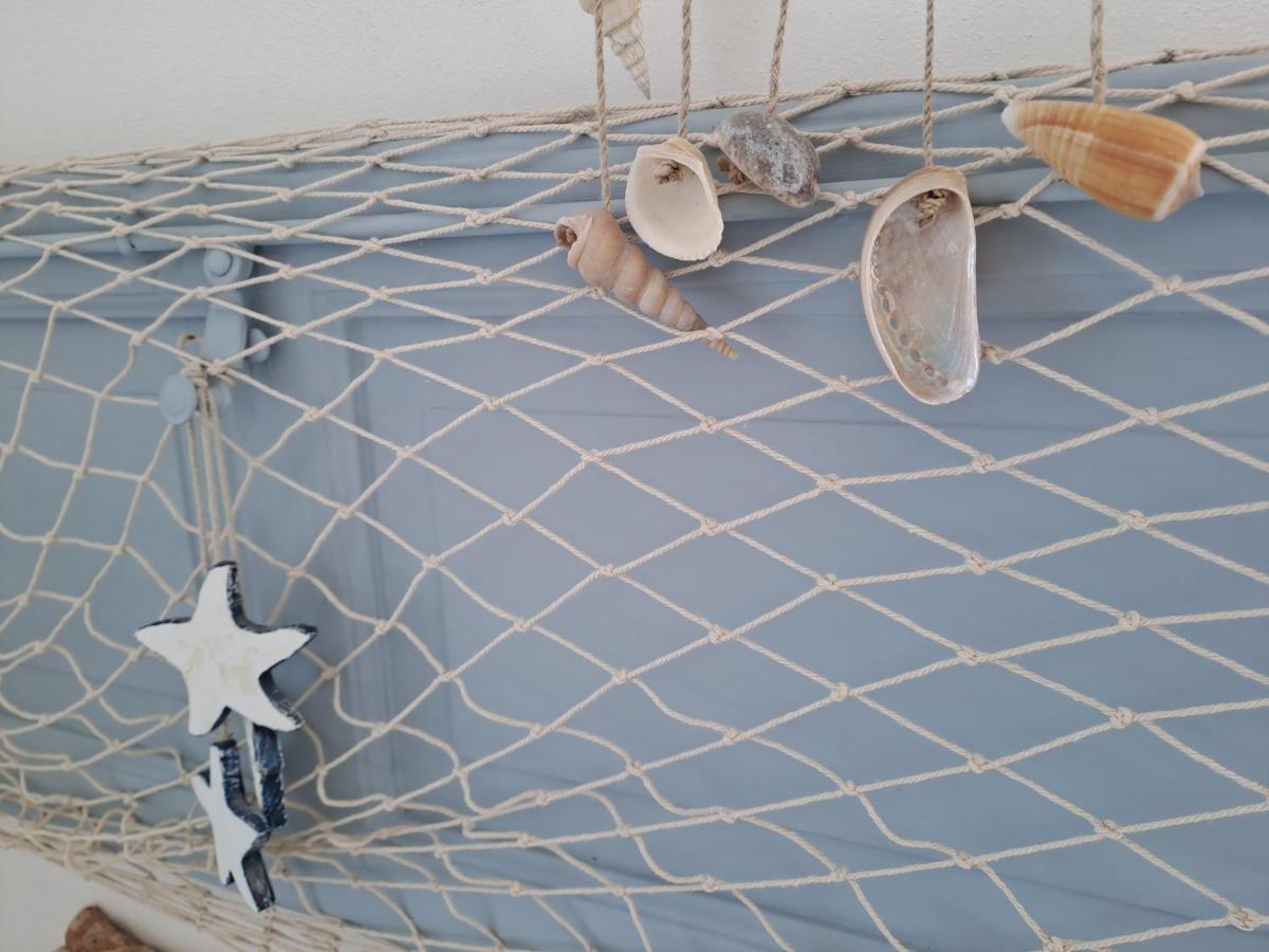 Blue Life, Sea-Luxury Rooms On The Beach Between Palermo And Cefalu' Кастельдачча Экстерьер фото